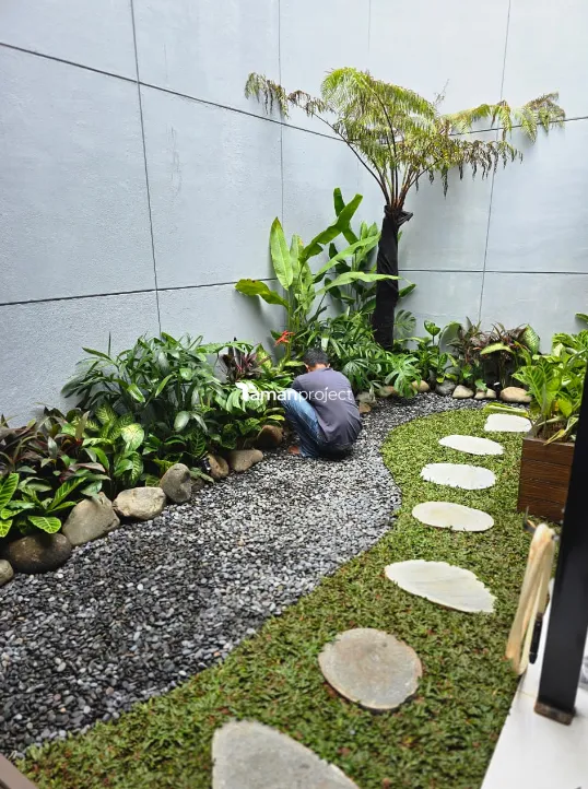 taman kering, zen garden, tropical garden, taman minimalis, bsd, tangerang